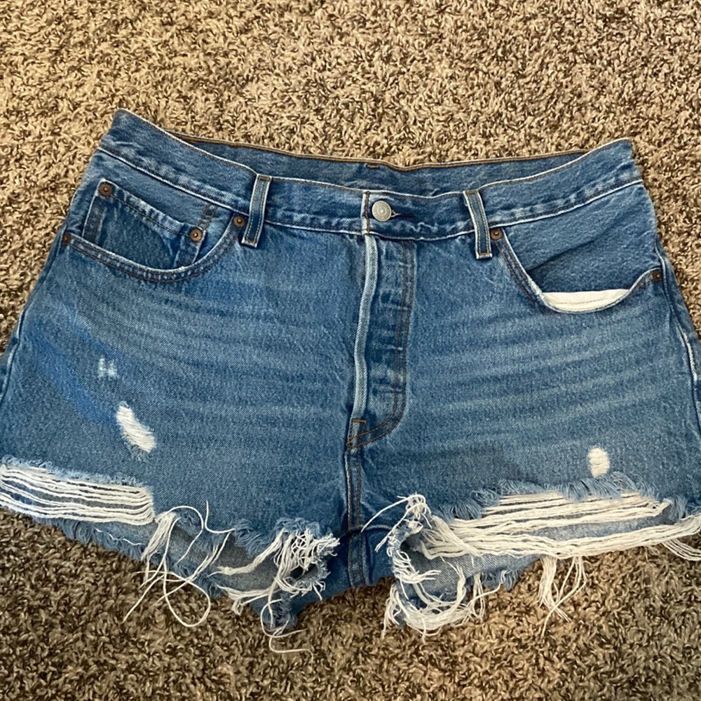 Levi’s 501 Distressed Jean shorts